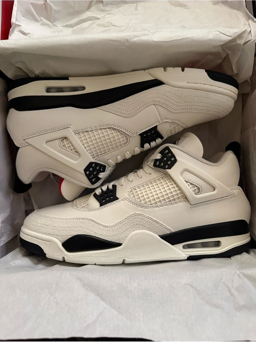 Jordan• 4 Retro OG FC in Sail, Black, University Red